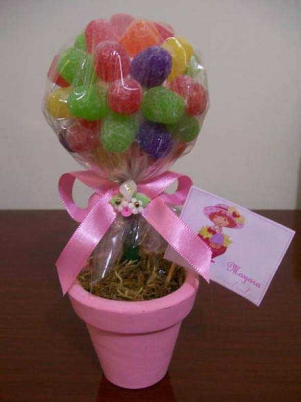 Como fazer enfeites com bolinhas de isopor