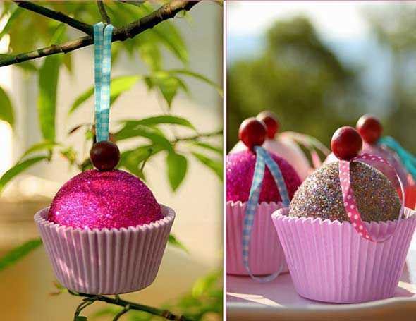 Como fazer enfeites com bolinhas de isopor