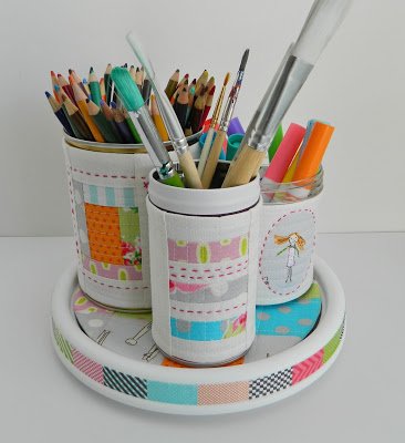 Organizador em patchwork e reciclados pode ter o estilo que você quiser (Foto: sotakhandmade.blogspot.com.br)