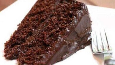 Bolo de chocolate sem farinha e bem cremoso 05