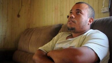 Homem rouba R$ 24 para comprar comida, se entrega à polícia e comove com relato