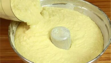 Bolo de aipim simples e fácil é só bater os ingredientes no liquidificador e assar