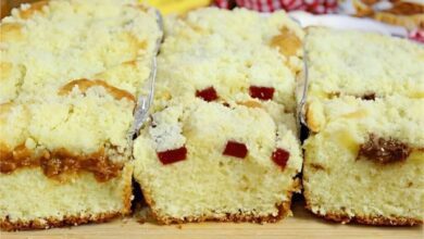 Cuca fofinha com farofa crocante fácil