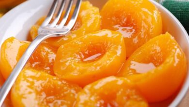 Pêssegos em calda caseiro: Relembrando as delícias da vovó!