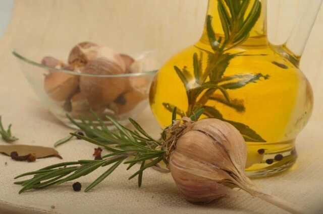 como fazer azeite de alho