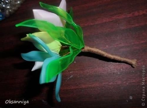 Como Fazer Flores com Embalagem de Shampoo