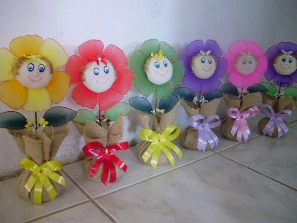 Dicas de Artesanatos Legais Feitos com Meias de Seda