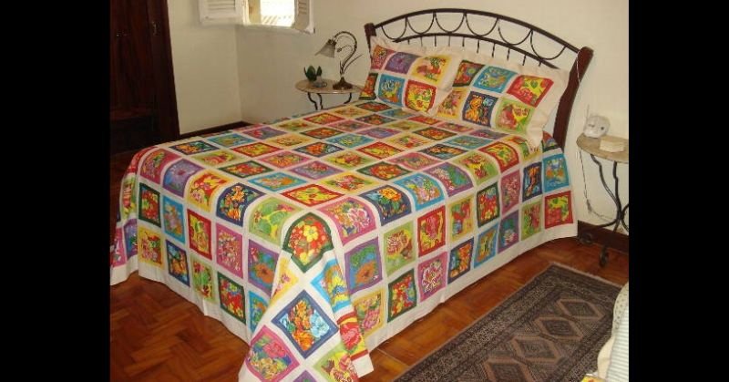 colcha com retalhos com estampas