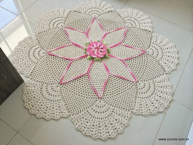 flor de croche aplicada