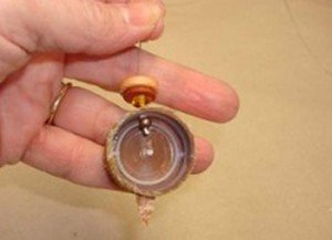 Brinquedo de Tampinha de Garrafa PET