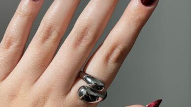 Unhas vermelhas com efeito aveludado