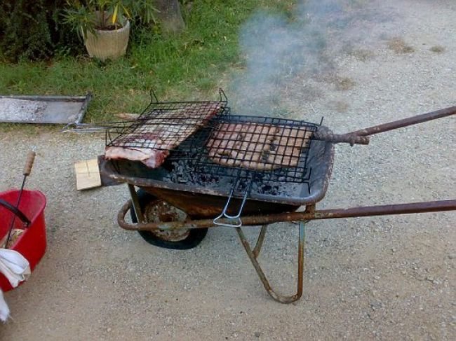 12 Pessoas que tinham TUDO, menos uma churrasqueira