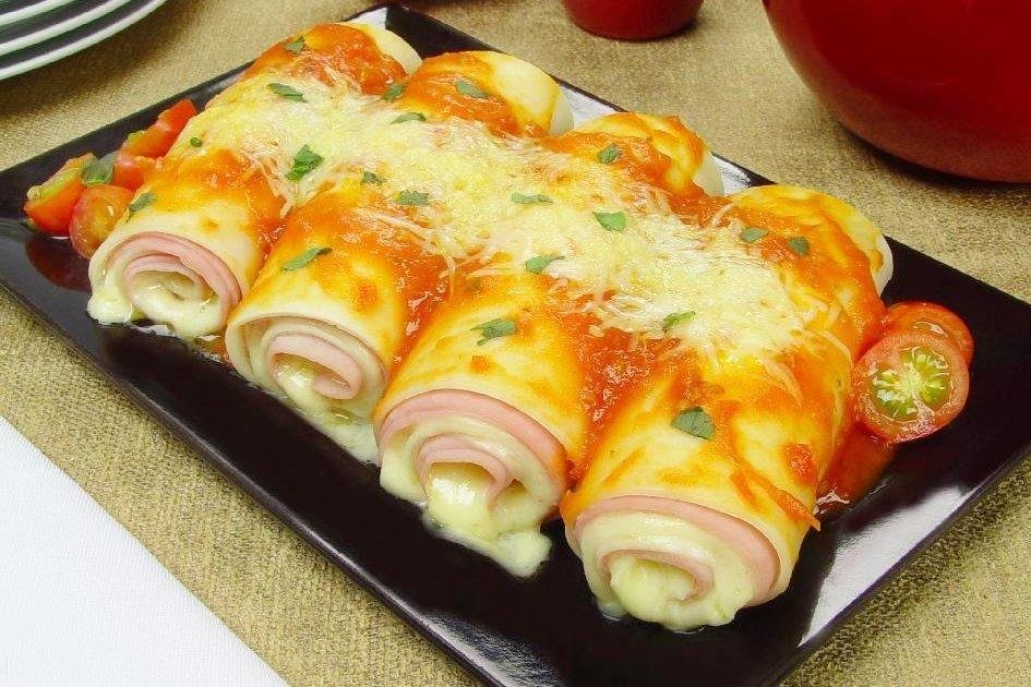 Canelone de presunto e queijo com massa de pastel