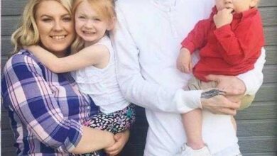 Os pais deixam seu filho de 1 ano com a babá. Quando o vêem no dia seguinte, seus corações param.