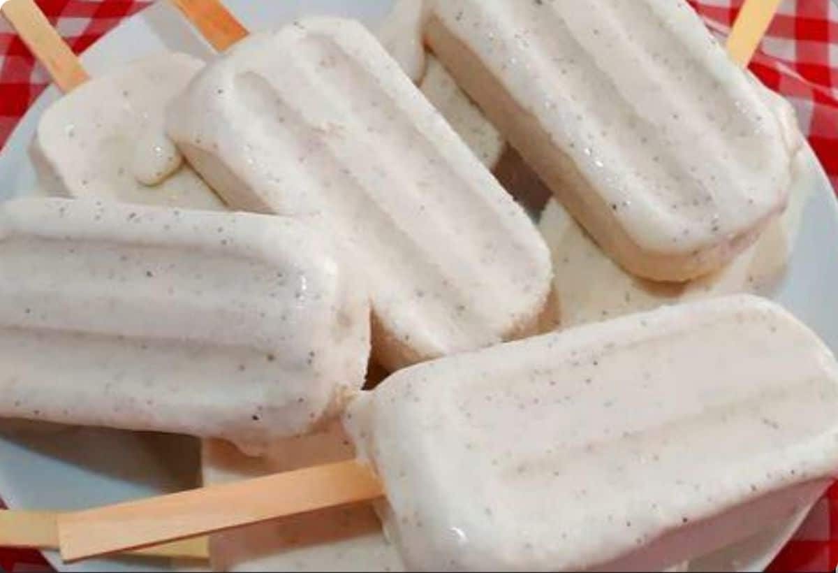 Picolé Cremoso de Coco: A Receita que Vai Te Deixar Refrescada e Satisfeita!