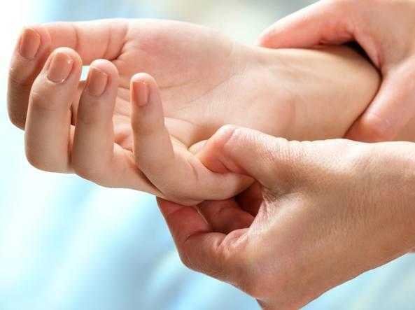 Por que as mãos ficam dormentes enquanto dormimos