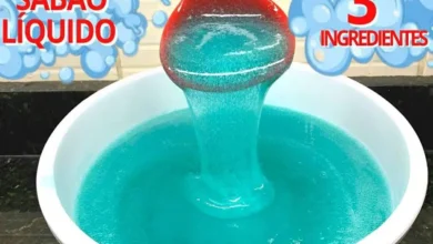 Sabão líquido potente para lavar roupas