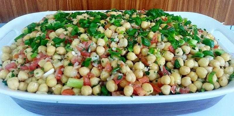 Salada de grão de bico