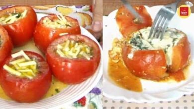 Tomate Recheado Com Queijo Muçarela E Ovo