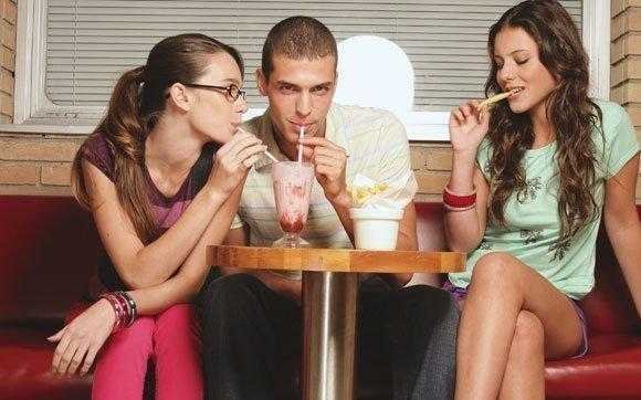 COMO LIDAR COM AS AMIGAS DO MEU NAMORADO