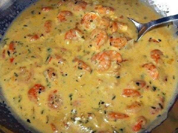 Strogonoff de Camarão com Requeijão