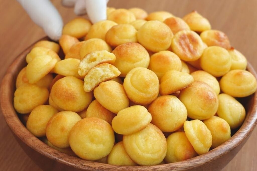 Eu FAÇO 2 baldes dessas bolinhas todo NATAL, as visitas PIRAM querendo saber a receita