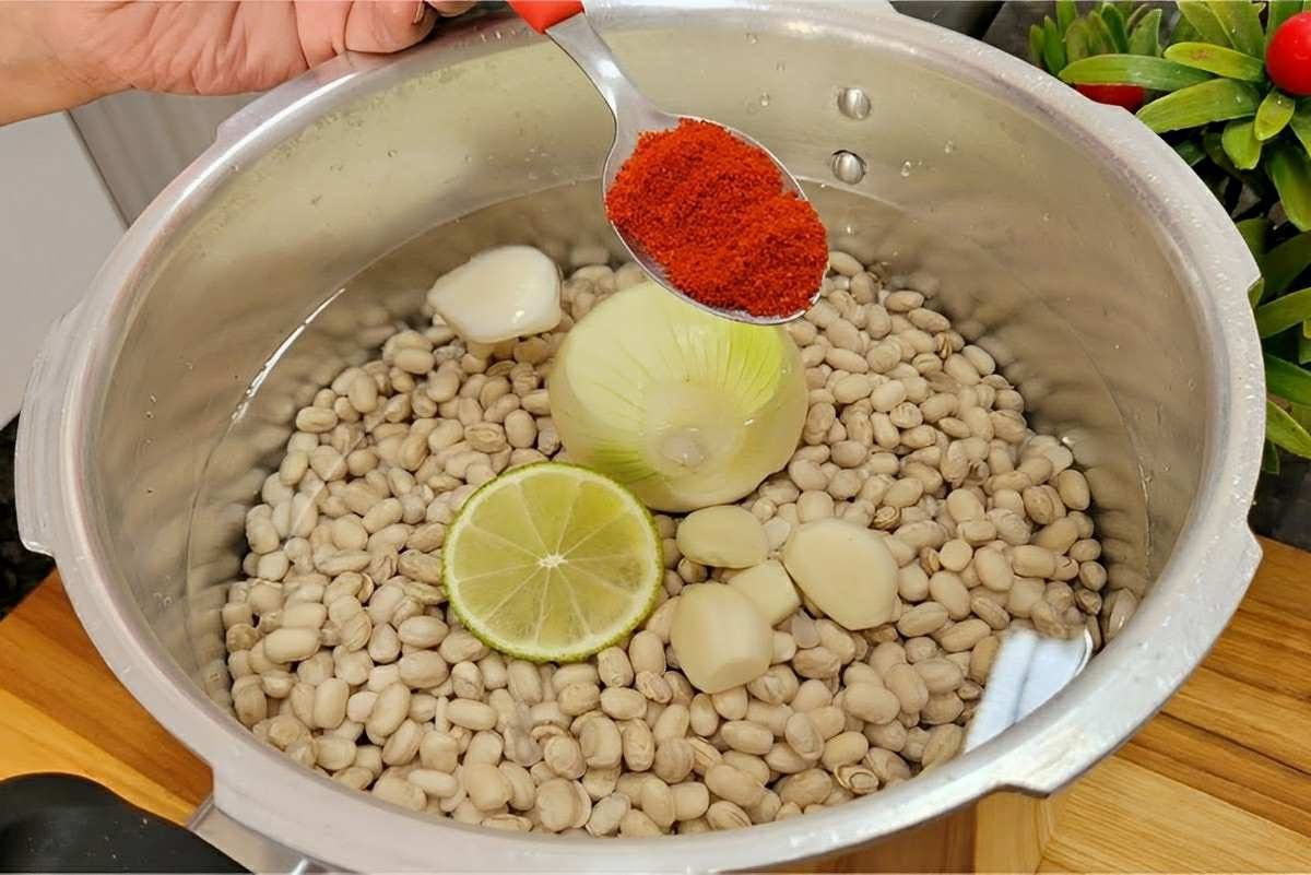 Segredo de restaurante para deixar o feijão com caldo grosso e saboroso