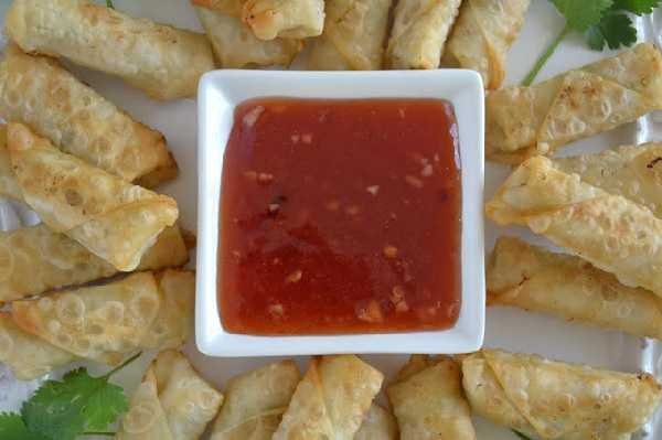 Rolinhos com Massa de Pastel