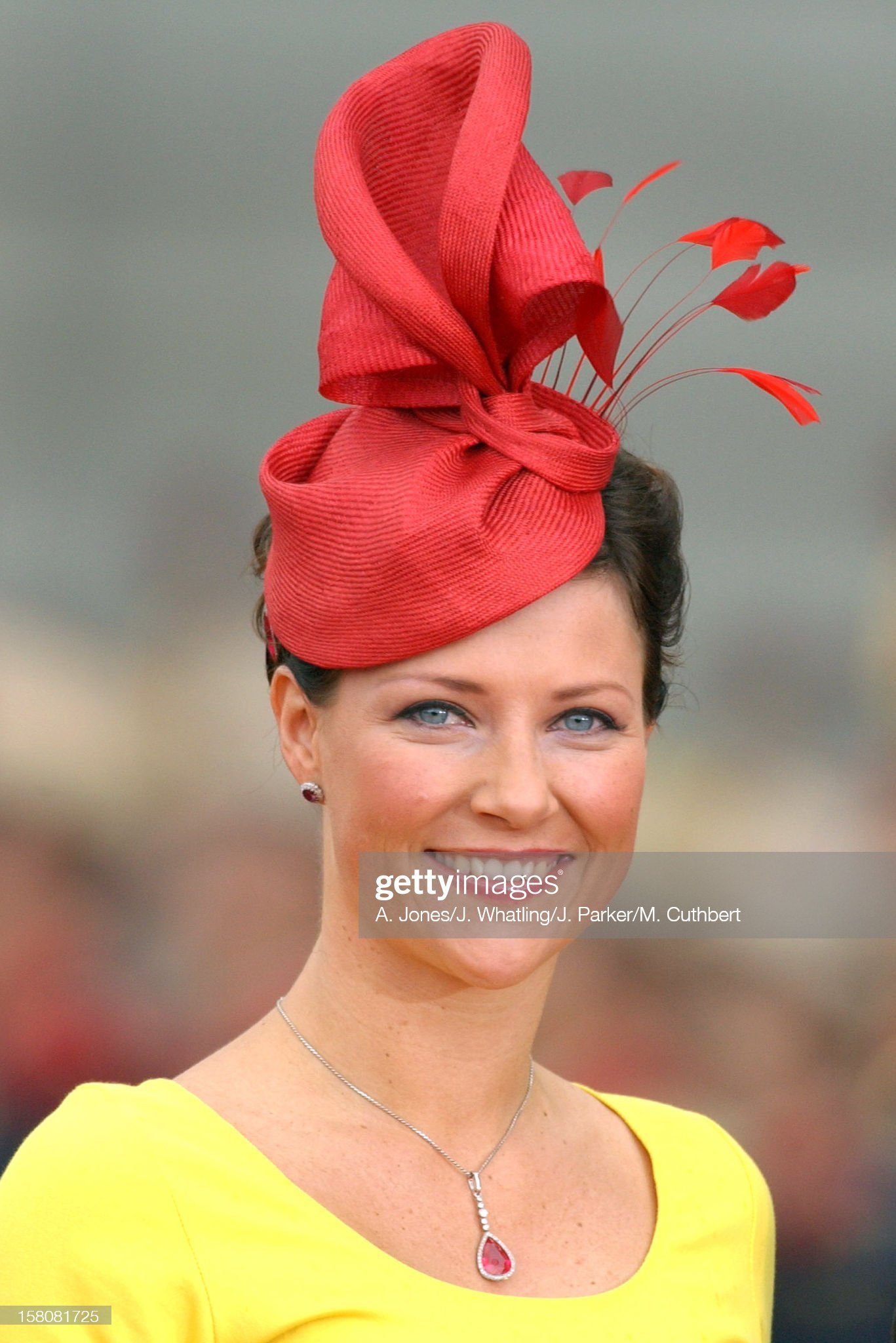 1646057907 793 12 chapeus da realeza que com certeza nao passam desapercebidos