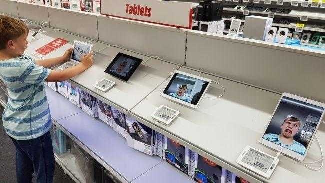 1588118116 702 14 Criancas deixando claro que deixa las sozinhas foi uma pessima