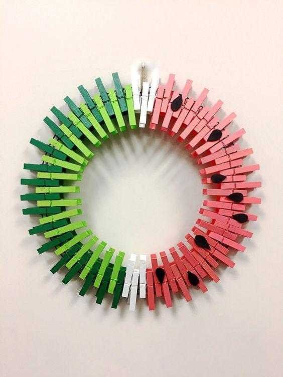 linda guirlanda de madeira