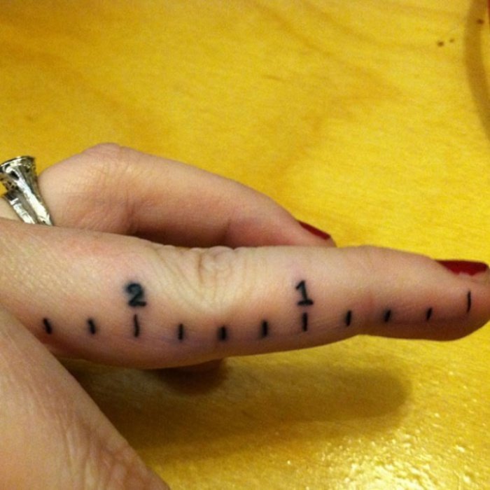 1573933451 526 24 tatuagens geniais capazes de interagir com o corpo