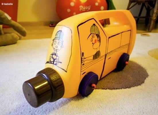 1589040395 193 Brinquedos feitos com garrafa pet