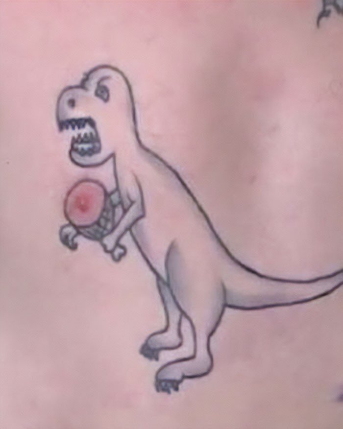 1656445688 24 21 Tatuagens que definitivamente nao foram uma boa ideia