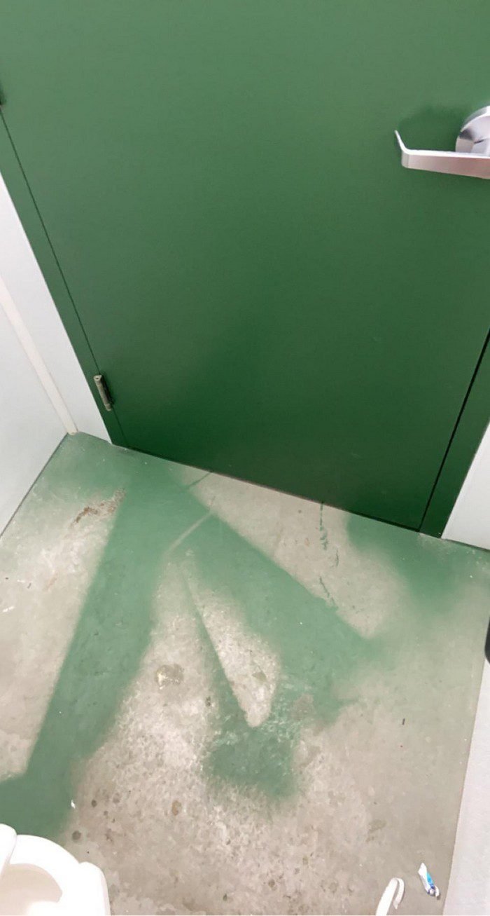 1657242898 803 24 Trabalhos que foram tao mal feitos que ficaram engracados