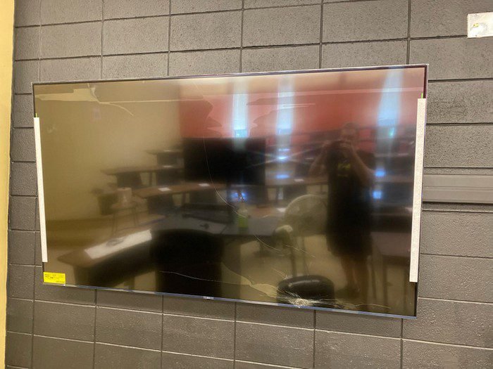 1657242903 102 24 Trabalhos que foram tao mal feitos que ficaram engracados