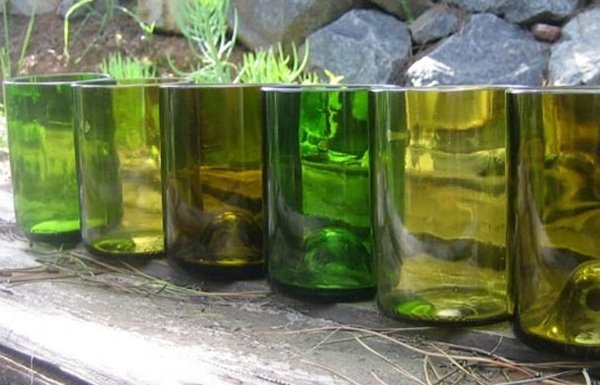 garrafa de vidro cortada copo