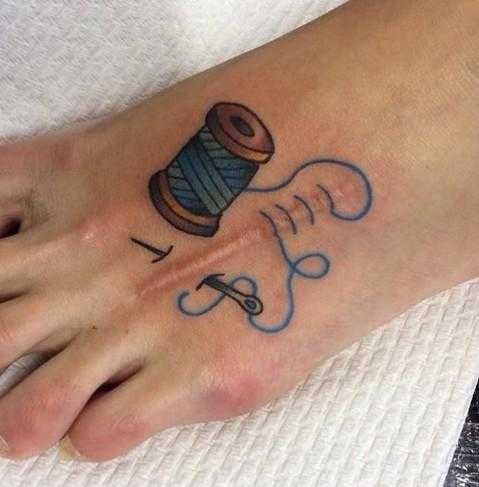 11 Tatuagens que transformam cicatrizes indesejadas em arte kl 6