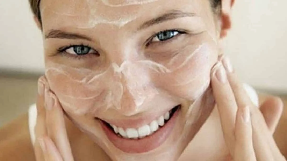 Aprenda 3 maneiras de esfoliar a pele de forma natural