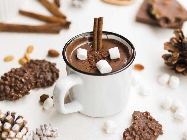 Chocolate quente com canela