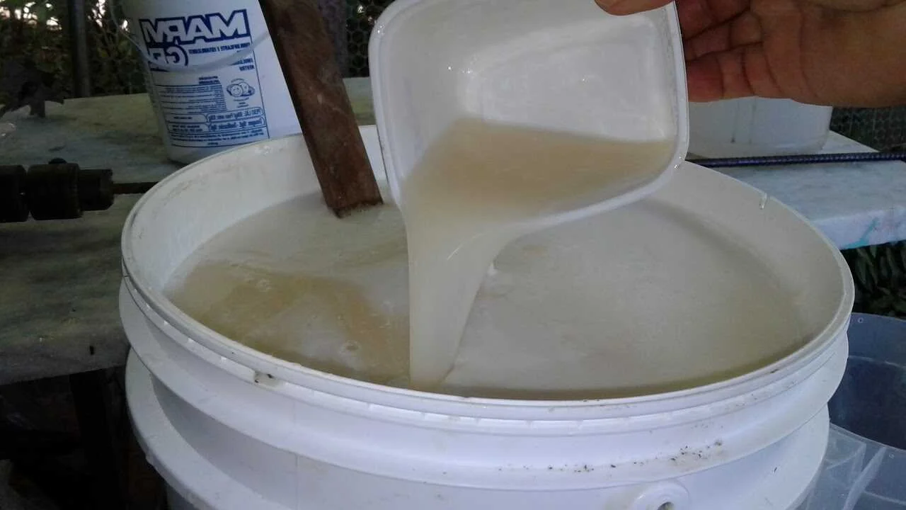 Como fazer sabão liquido de coco e limão. Ideal para lavar a roupa