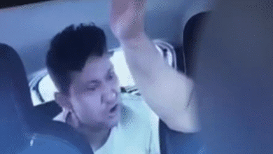 [VÍDEO] Motorista de aplicativo é atacado com facão por passageiro durante corrida no Paraná